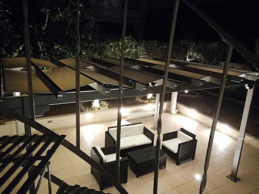 Aquarius - Glyfada Detached House Apartment Athen