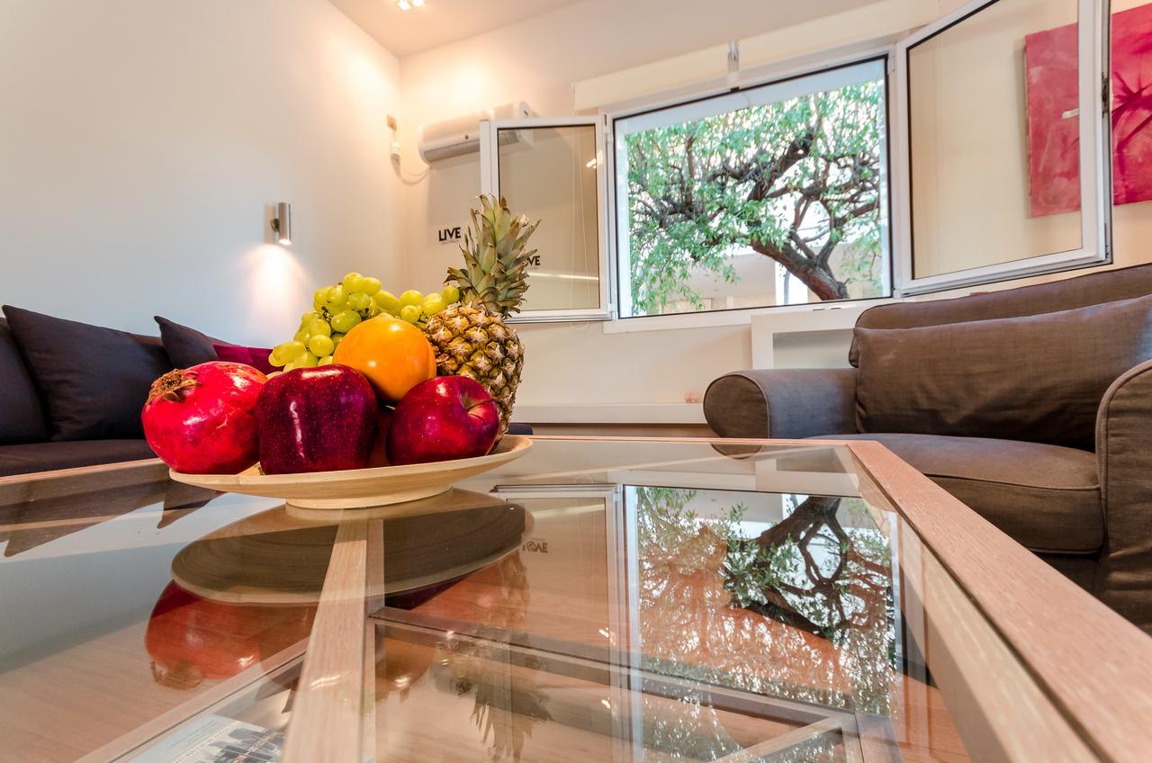 Aquarius - Glyfada Detached House *